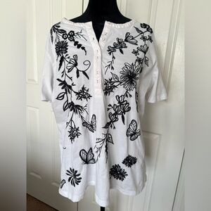 Johnny Was Domingo Flutter Sleeve Henley Tee Embroidered Floral Butterfly Size L